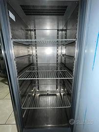 Congelatore vetricale