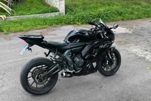 Yamaha r7