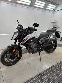 KTM DUKE 790 L