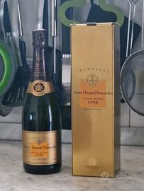 Champagne Brut Millésimé Veuve Clicquot 1998
