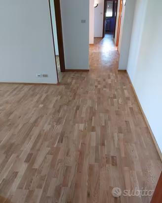 Parquet Prefinito 2 scelta formato Strip a Torino