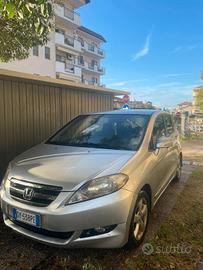 Honda fr-v