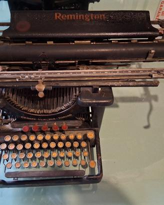 Macchina da scrivere REMINGTON D 'EPOCA 