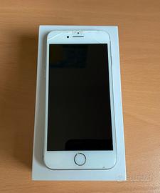 IPhone 8 silver 64 Gb