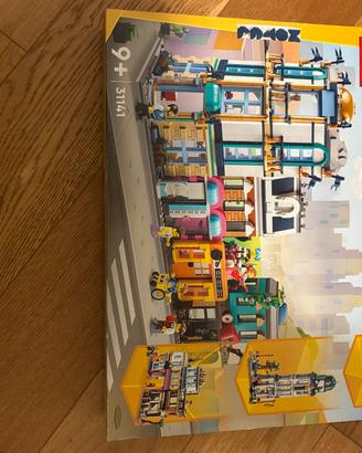 LEGO Creator 3-in-1 Strada Principale (31141)