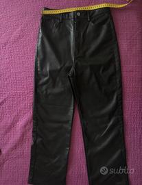 Pantaloni donna in similpelle nera misura 38