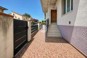 2 LOCALI A CIVITANOVA MARCHE