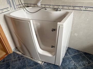 Vasca da bagno Easylife per disabili e anziani