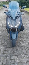 YAMAHA XMAX400