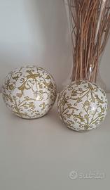 Coppia di sfere decorative grandi in ceramica