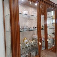 Mobile con vetrine ,nuovo