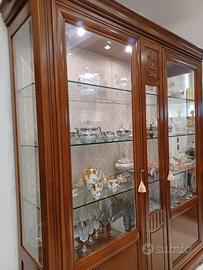 Mobile con vetrine ,nuovo