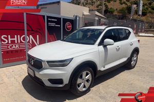 VOLVO XC40 T2 Core