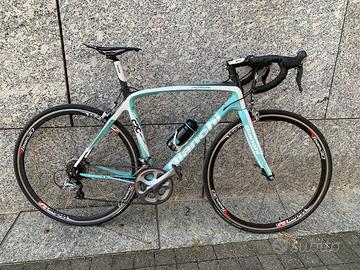 Bici da corsa Bianchi Infinito full carbon