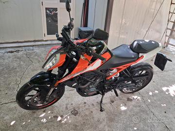 KTM DUKE 125 