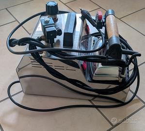 Ferro da stiro e mobiletto