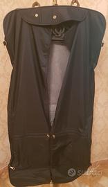 borsa porta abiti da viaggio