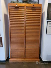 Mobile antico / schedario in legno con serrandine