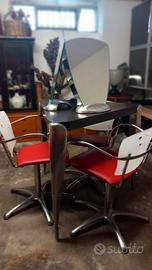 tavolino triangolare 