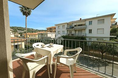 4 LOCALI A BORDIGHERA