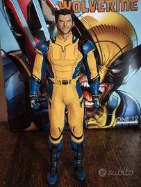Mezco One:12 Wolverine Deluxe edition