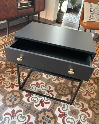 Comodino ikea hack