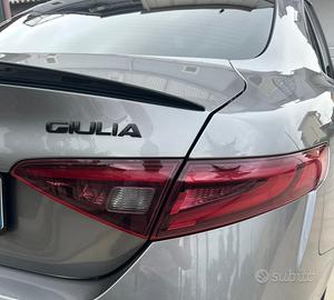 stop Giulia usati ma come nuovi