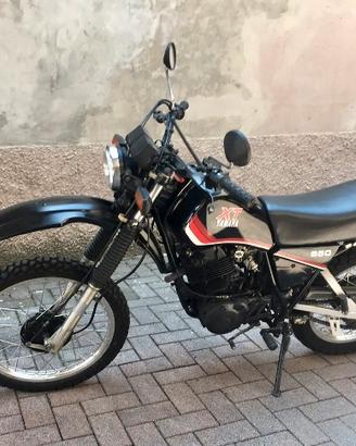 XT 550 Yamaha