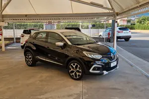 Renault Captur 1.5 dCi 110cv Limited INITIAL PARIS