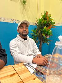 Lavapiatti ,aiuto cuoco,aiuto cameriere,facchino