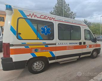 Ambulanza Fiat Ducato del 2005