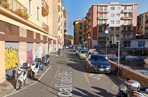 R 1225 bilocale indipendente a livorno