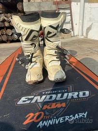 Stivali acerbis usati taglia 45