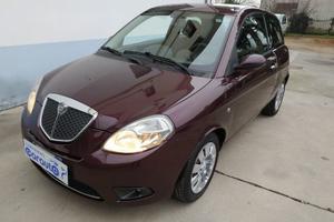 Lancia Ypsilon 1.3 MJT 75 CV Oro