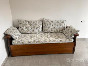 Divano Letto con struttura in Legno