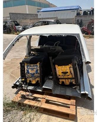 Peugeot 208 2024 Scocca per tagliate Tetto