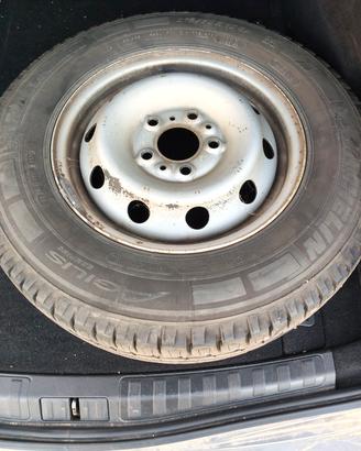 cerchio con pneumatico fiat ducato 215/75 r15