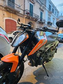 Duke 790 
