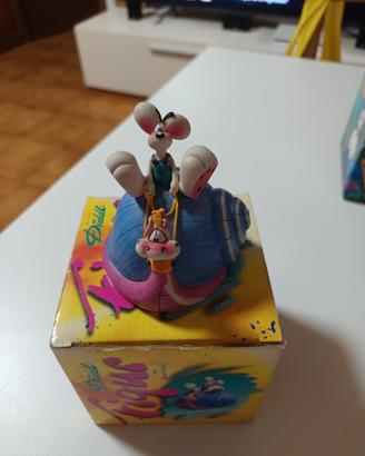 Statuetta Diddl su lumaca