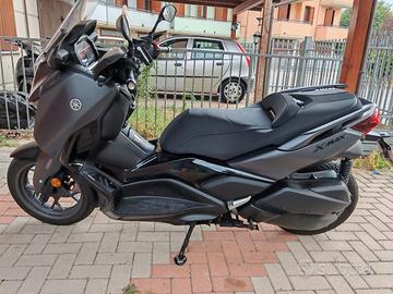Yamaha X max 300 tech max