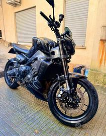 Yamaha MT-09 anno 2023 - 30.000 km