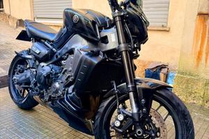 Yamaha MT-09 anno 2023 - 30.000 km