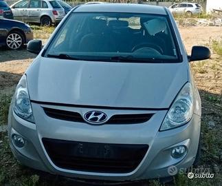 Hyundai i20 2010 ricambi