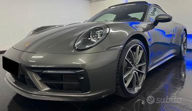 Porsche 911 Carrera