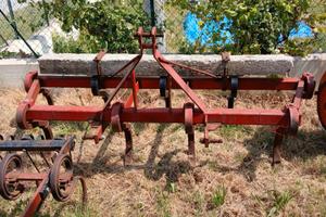 Attrezzatura agricola varia