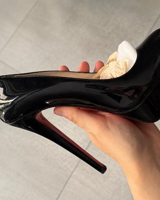 Christian Louboutin décolleté