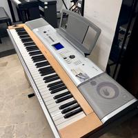 YAMAHA DGX-630