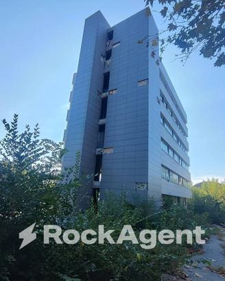 PALAZZO \ STABILE ALL'ASTA ZONA STALINGRADO