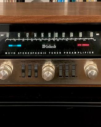 Preamplificatore a valvole McIntosh MX 110z