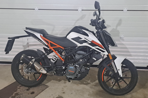 Ktm duke 125 naked
